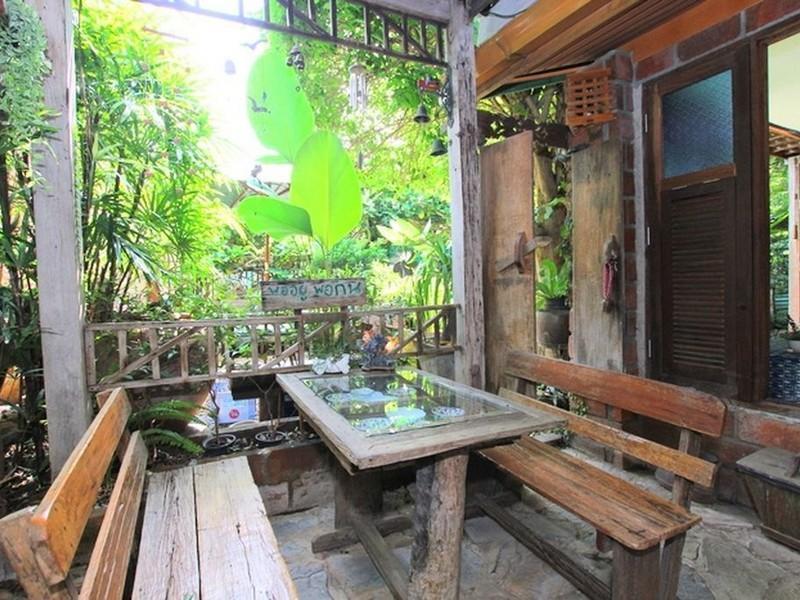 P.y. Guest house